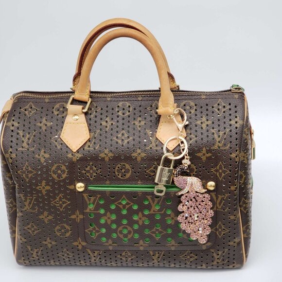 100% Auth Louis Vuitton Lock & Key with unbranded Bagcharm, Keycharm, Keychain - Picture 1 of 7